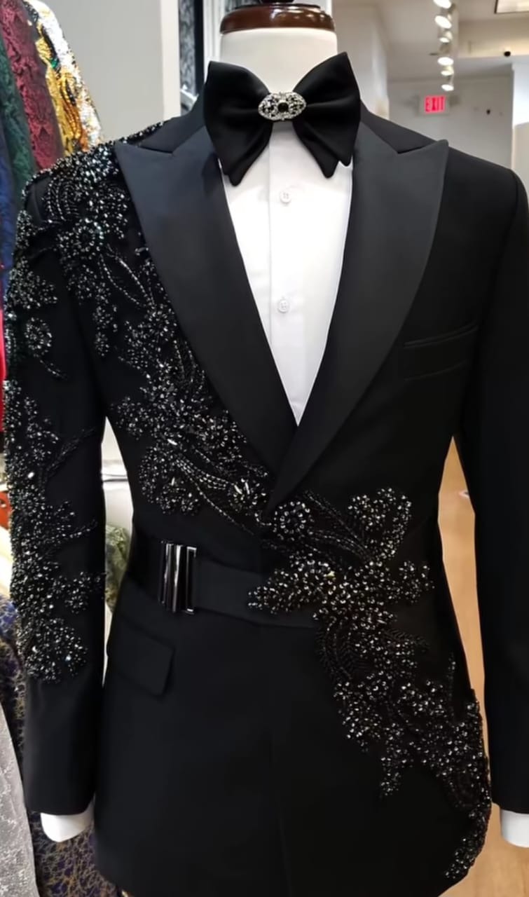 Classic 4piece black Man suit with stones lace cotton fabric